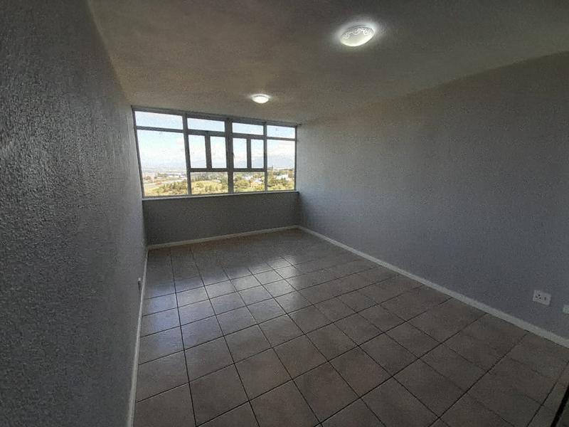 To Let 1 Bedroom Property for Rent in Loevenstein Western Cape